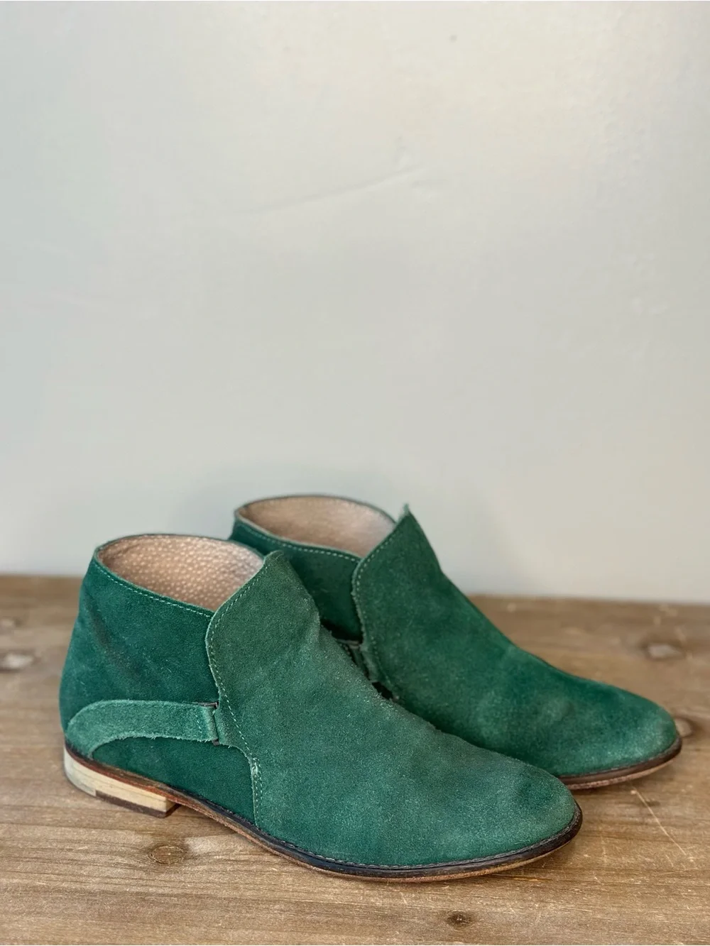 Free people emerald green suede booties Sz6